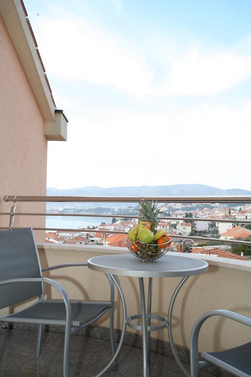 Apartments Little Paradise Trogir Rum bild